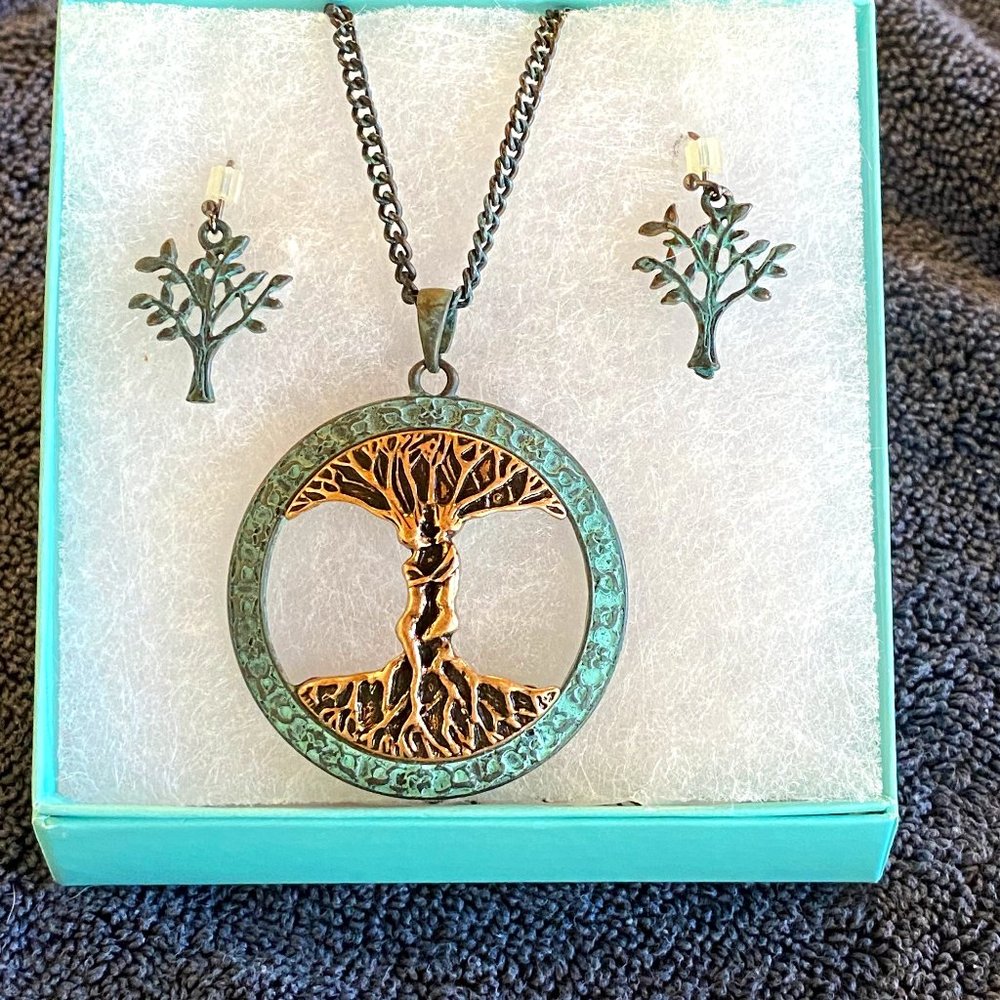 Unique Tree of Life Necklace Set